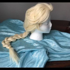 Elsa Wig